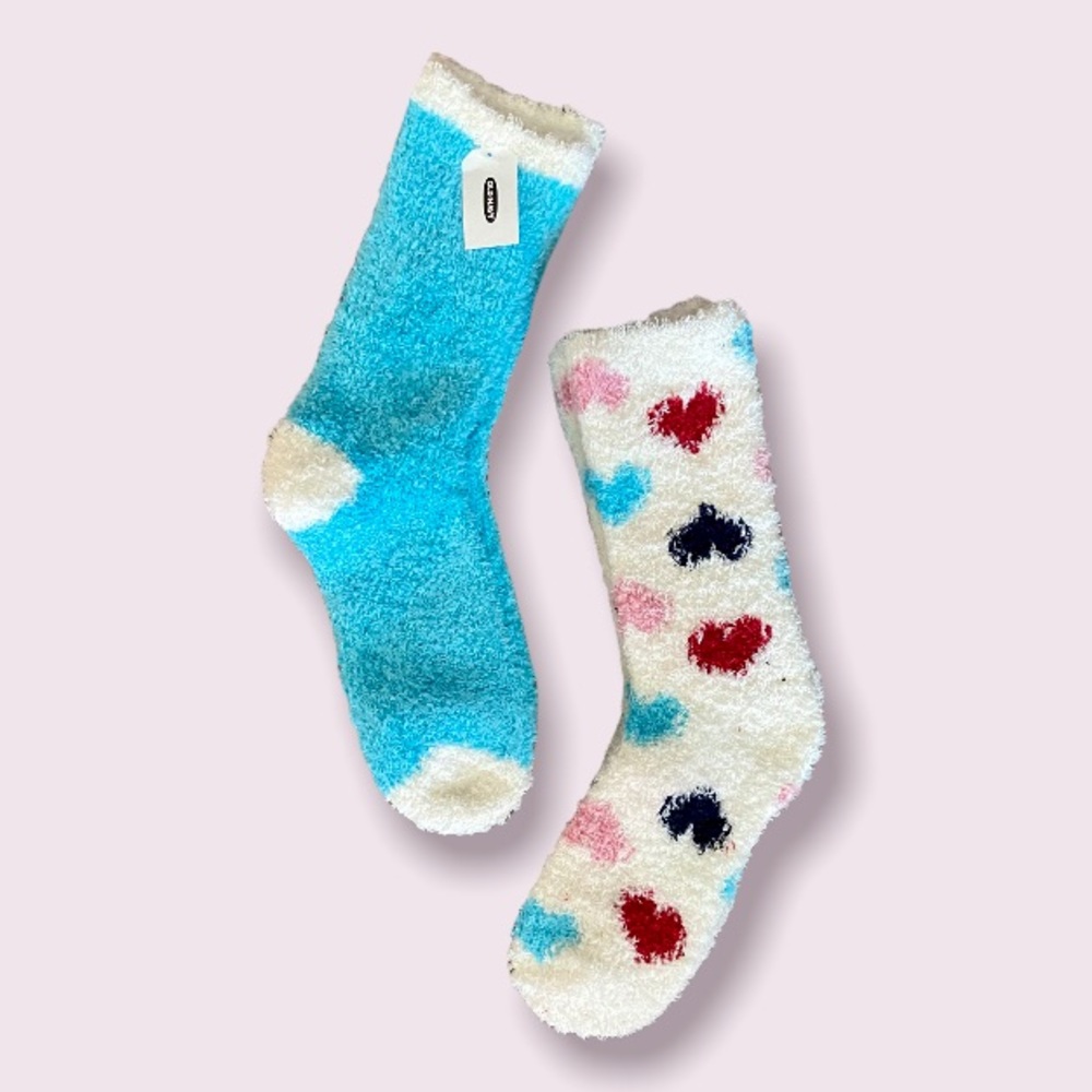 Old Navy Set of 2 Cozy Fuzzy Casual Socks - Blue and Colorful Hearts